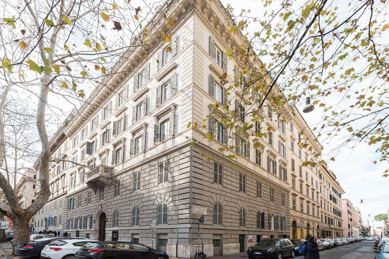 Апартаменти Castro Pretorio Рим Екстер'єр фото